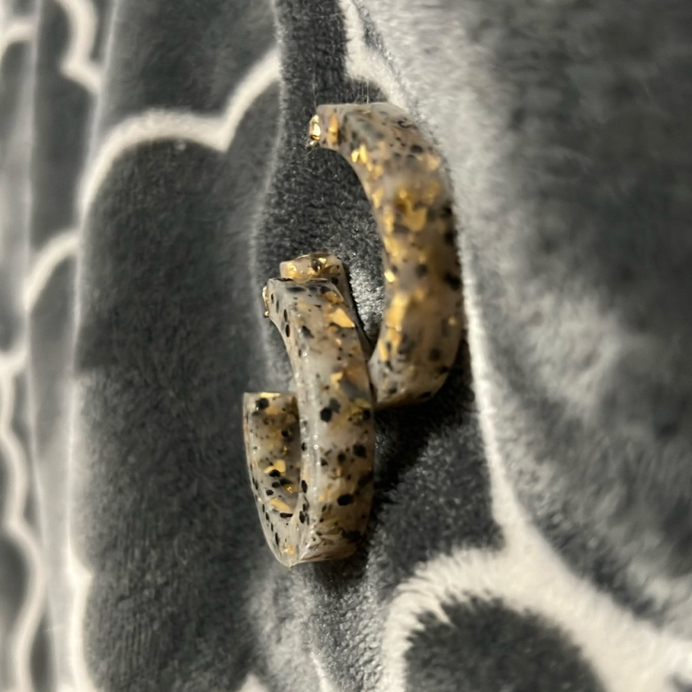 Gray with gold and black glittery earrings